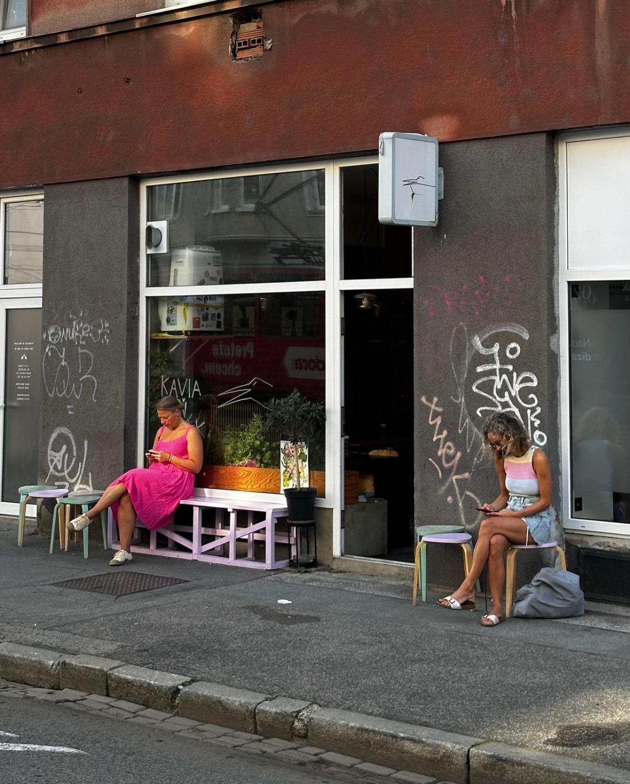 Urban Zenhouse No.2 - Breakfast Included Apartment Bratislava Exterior foto