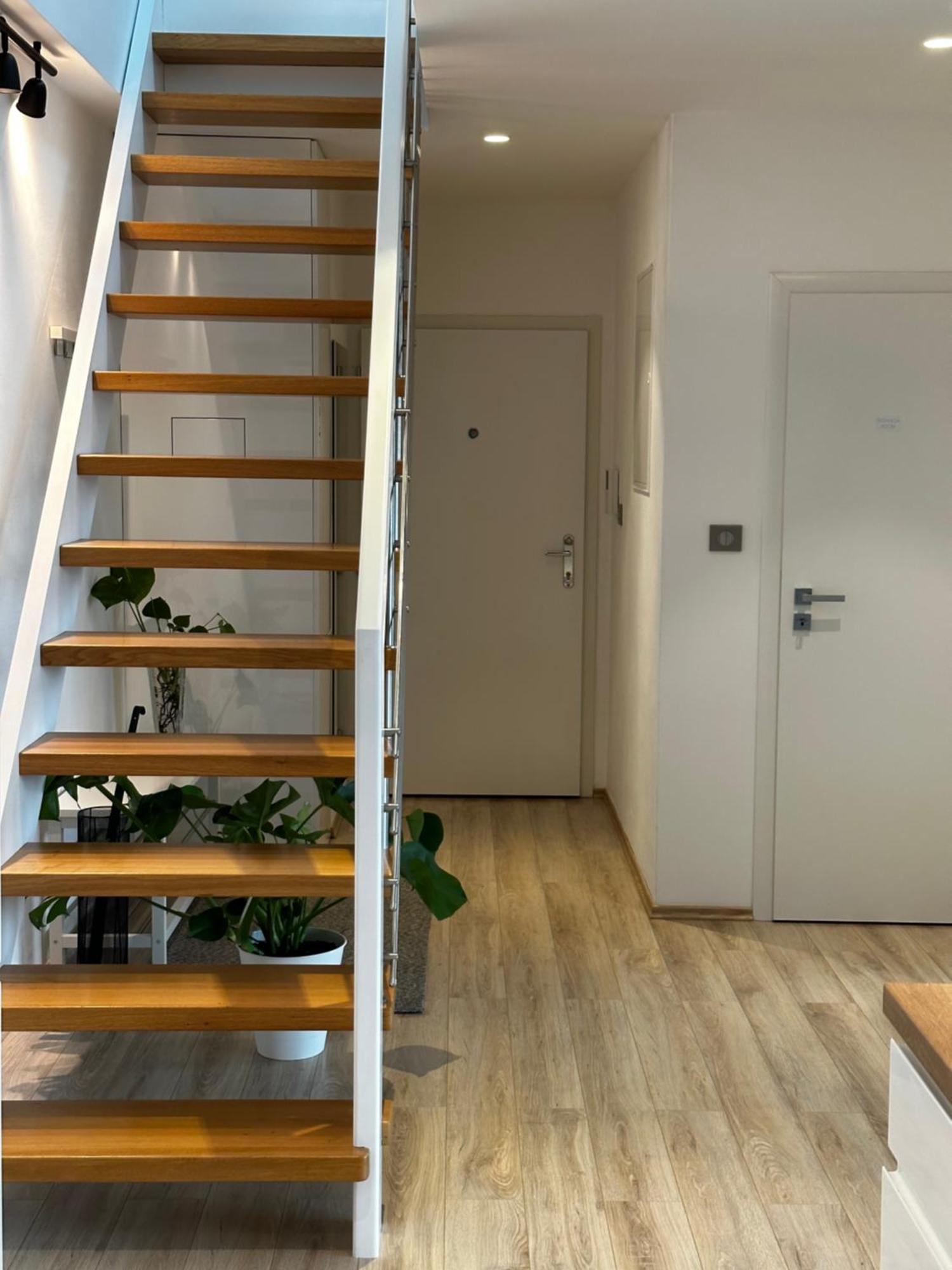 Urban Zenhouse No.2 - Breakfast Included Apartment Bratislava Exterior foto