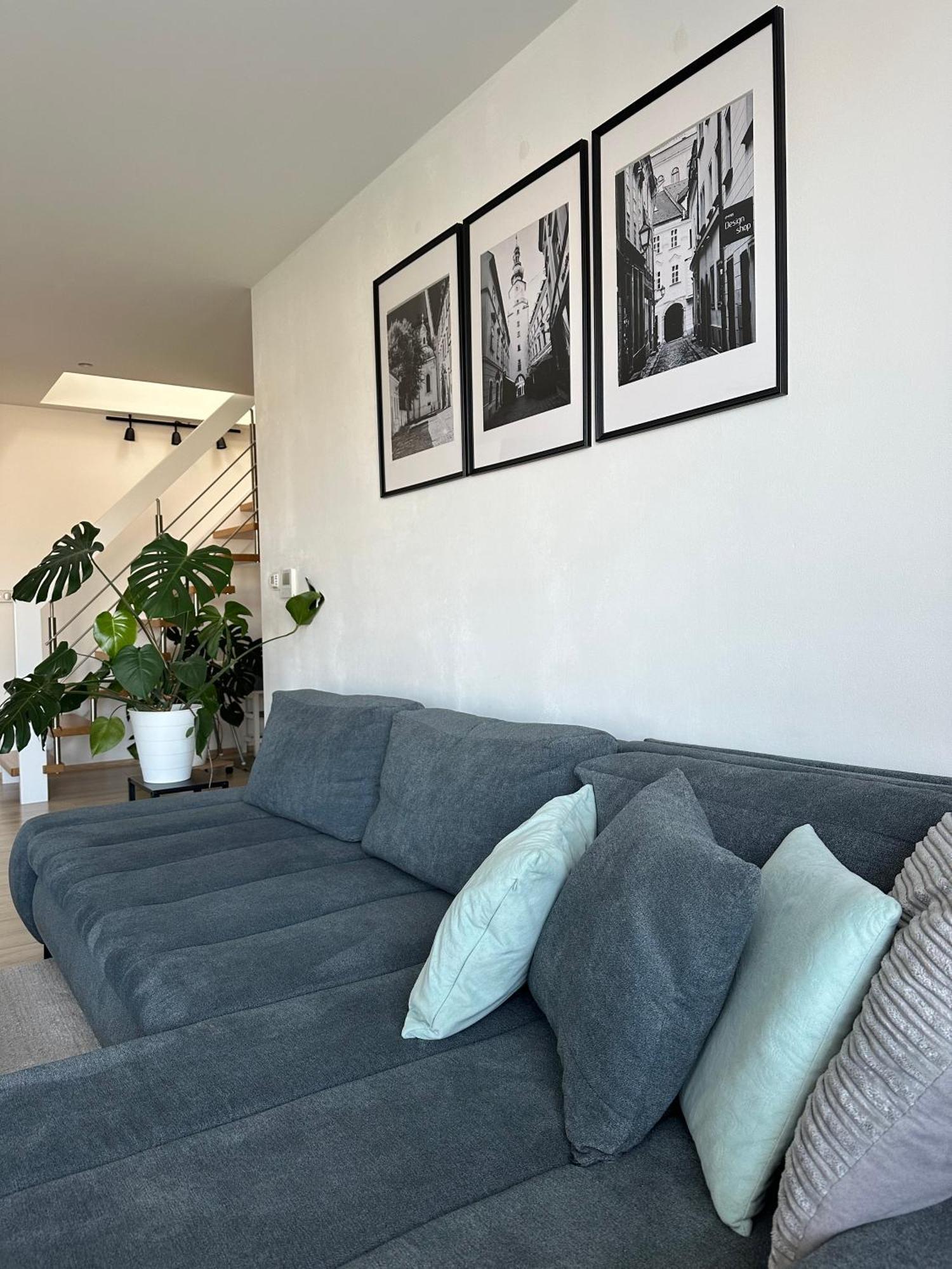 Urban Zenhouse No.2 - Breakfast Included Apartment Bratislava Exterior foto
